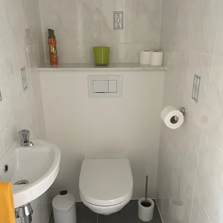 Tolhoren Centrum Apartment *